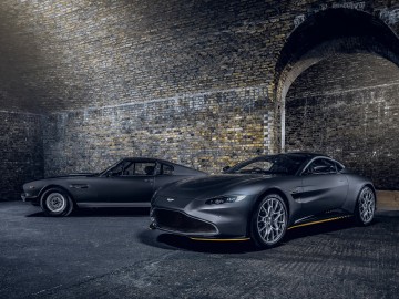 Aston Martin Vantage i DBS Superleggera 007